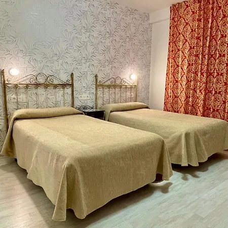 Otel Manzanito 2*