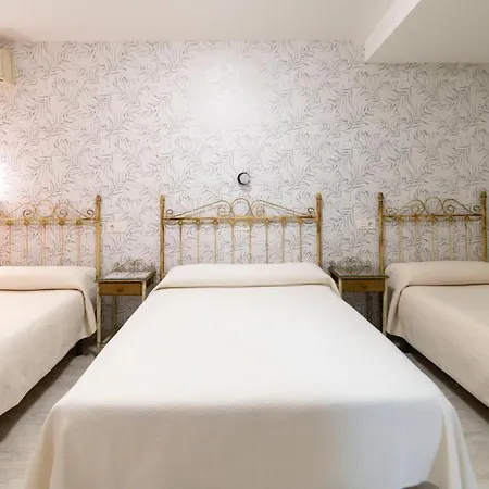 Hotel Manzanito 2*